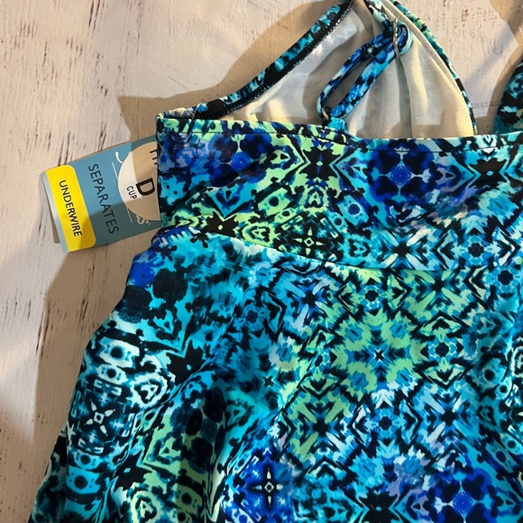 Swim Solutions Vibrant Blue and Green One Piece - Picture 7 of 7